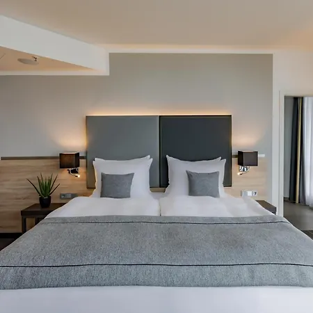 Garner - Spandau By Ihg Hotel 4*