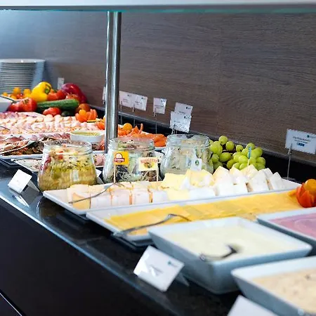 Garner - Spandau By Ihg Hotel 4*