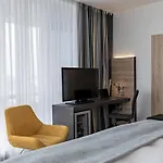 Garner - Spandau By Ihg 4*