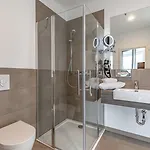 Garner - Spandau By Ihg 4*