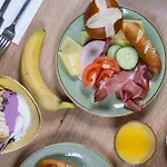 Garner - Spandau By Ihg 4*