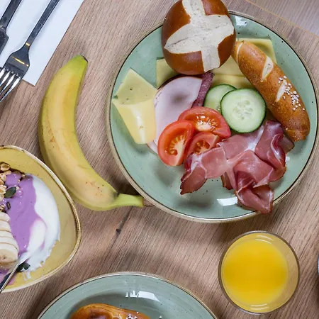 Garner - Spandau By Ihg 4*