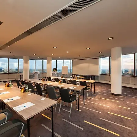Hotel Select Spiegelturm 4*
